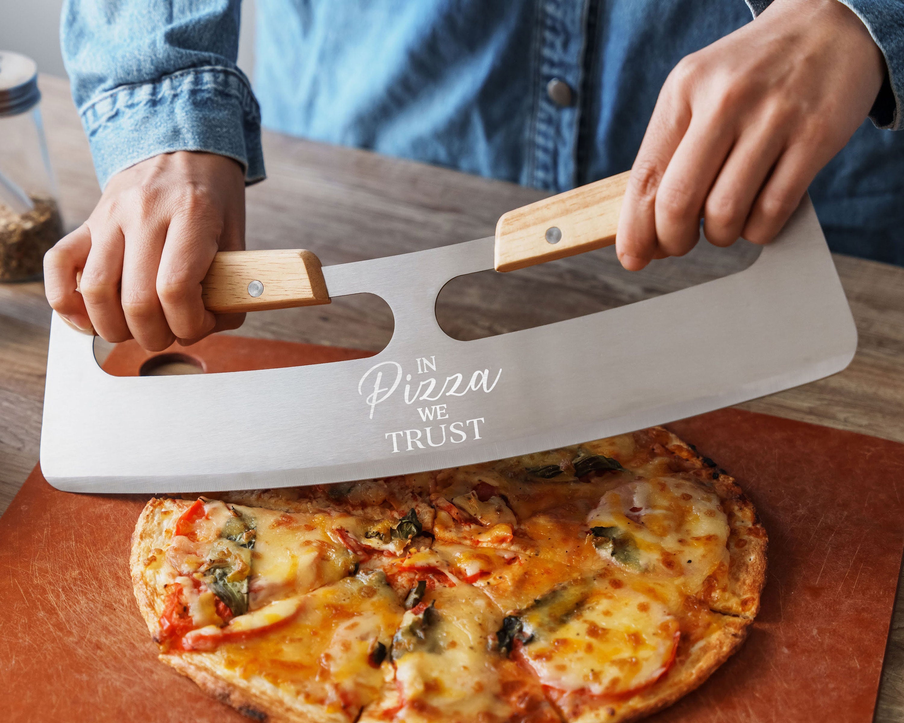 Personalized Pizza Cutter, Christmas Gifts, Housewarming Gifts, Kitchen gift for dad, New Home Gift for Couple, Unique Culinary Tools Gift